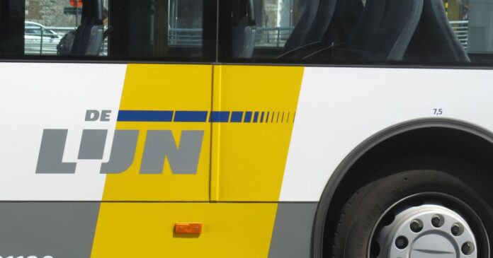 Brutaal geweld tegen buschauffeur legt kustvervoer stil.