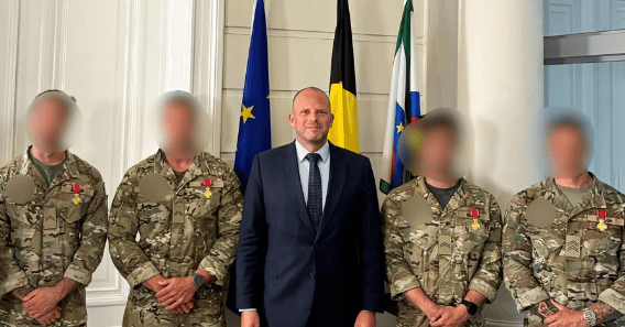 Theo Francken onder vuur na meer verfransing in Belgisch leger